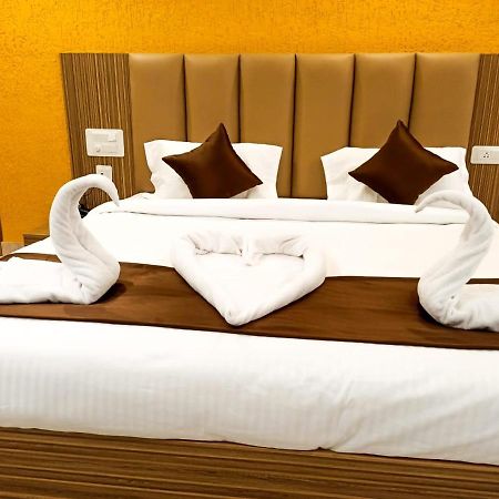 Hotel Maitri Mysore Exterior foto